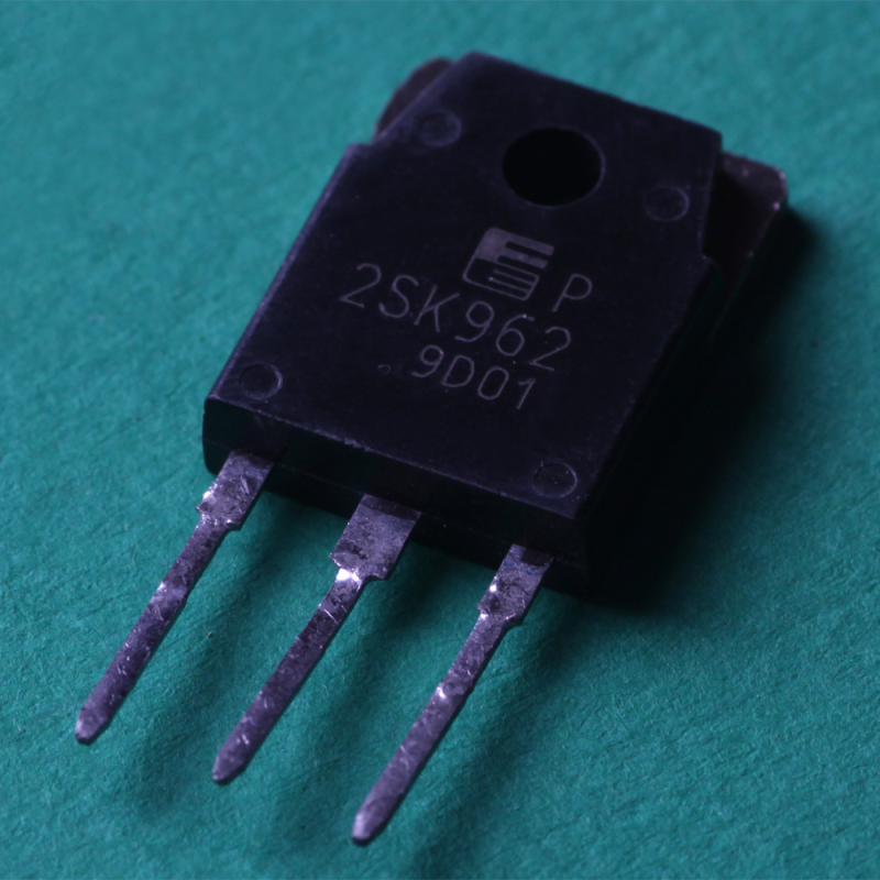 TRANSISTOR