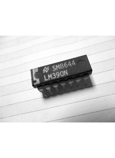 INTEGRATO  LM390N
